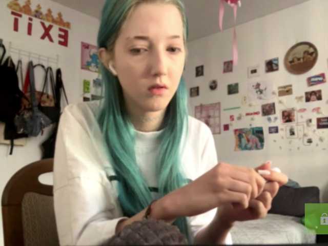karolinawild live cam on BongaCams