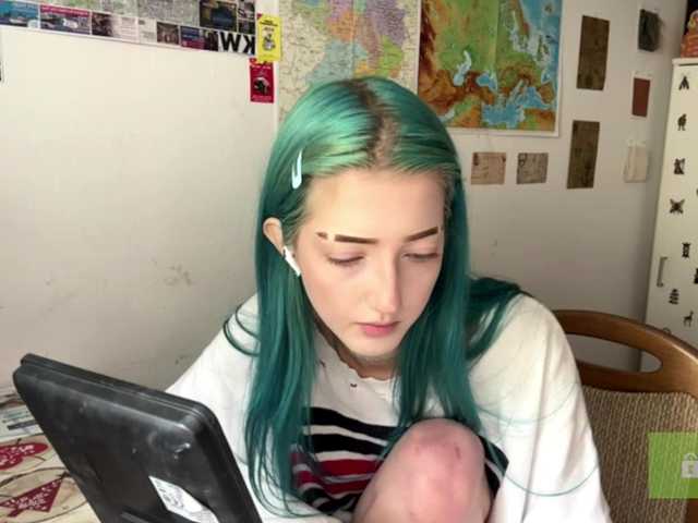 karolinawild live cam on BongaCams