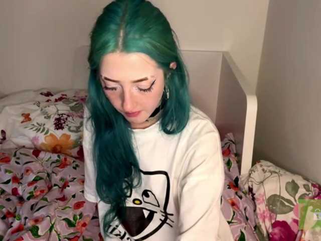 karolinawild live cam on BongaCams