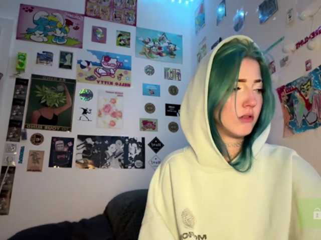 karolinawild live cam on BongaCams