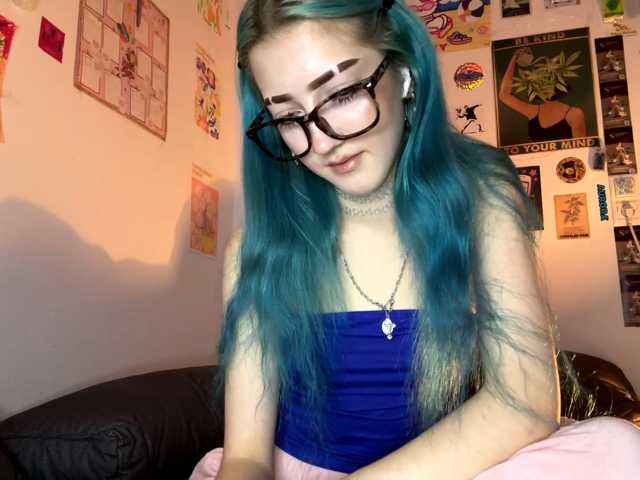 karolinawild live cam on BongaCams