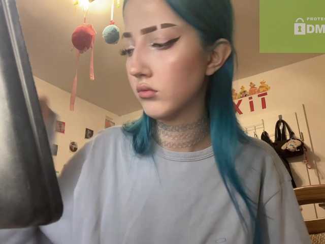 karolinawild live cam on BongaCams