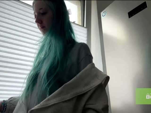 karolinawild live cam on BongaCams