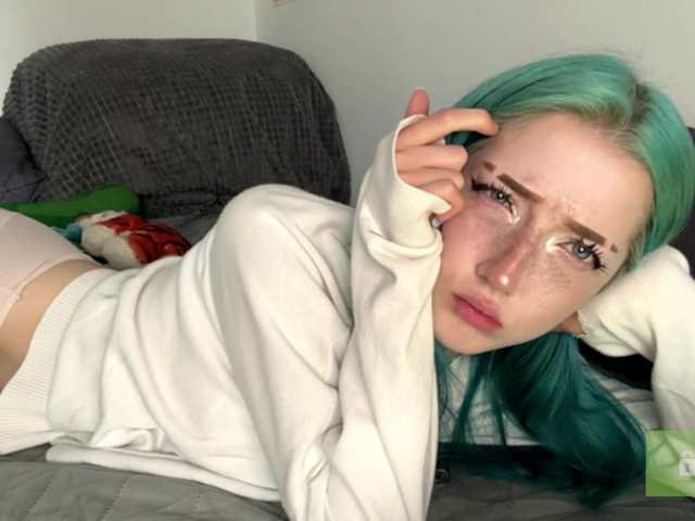 karolinawild live cam on BongaCams