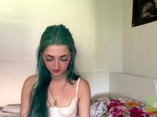 karolinawild live cam on BongaCams