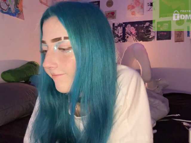 karolinawild live cam on BongaCams