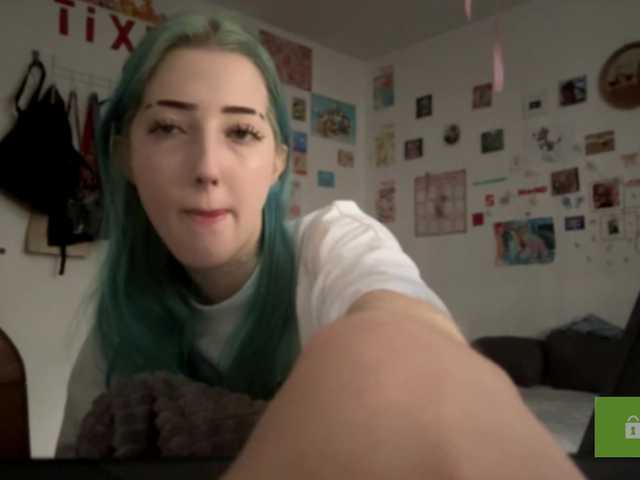 karolinawild live cam on BongaCams