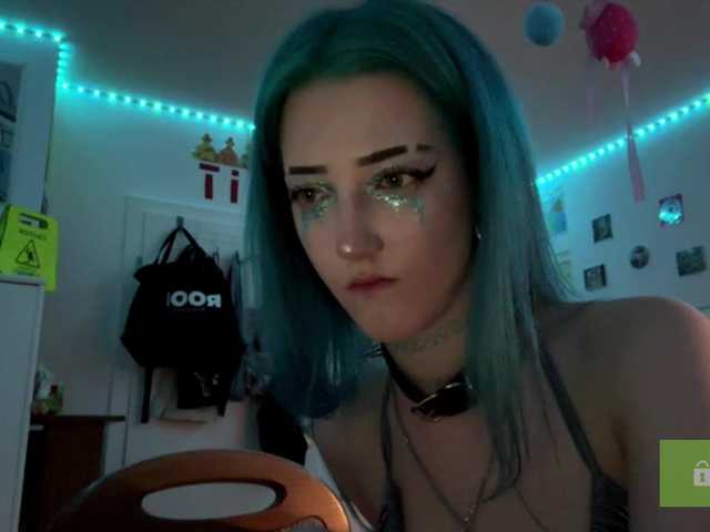 karolinawild live cam on BongaCams