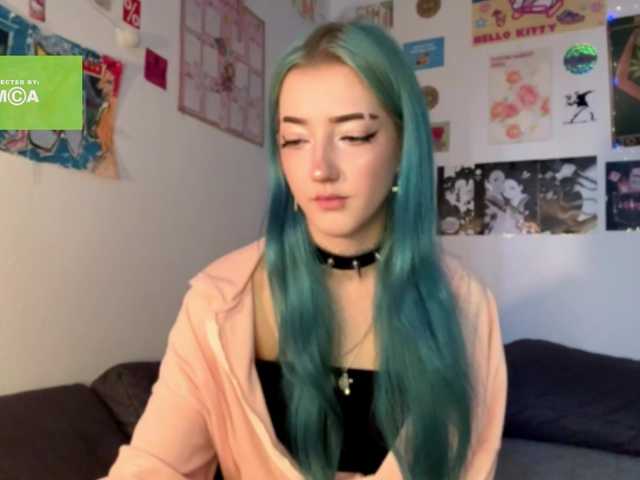 karolinawild live cam on BongaCams