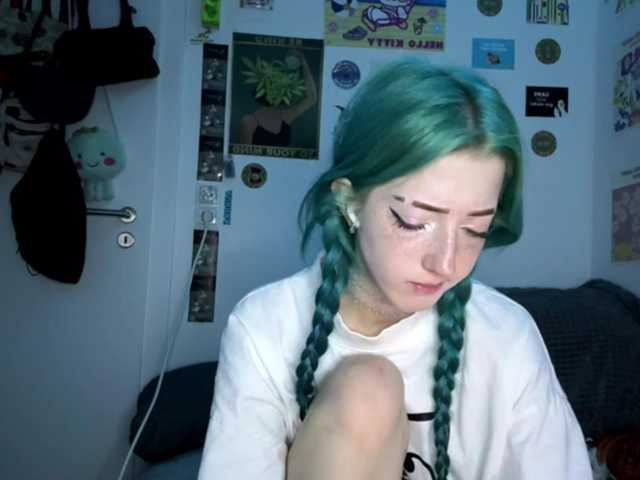 karolinawild live cam on BongaCams