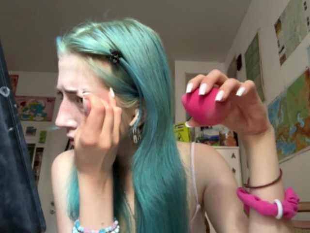 karolinawild live cam on BongaCams