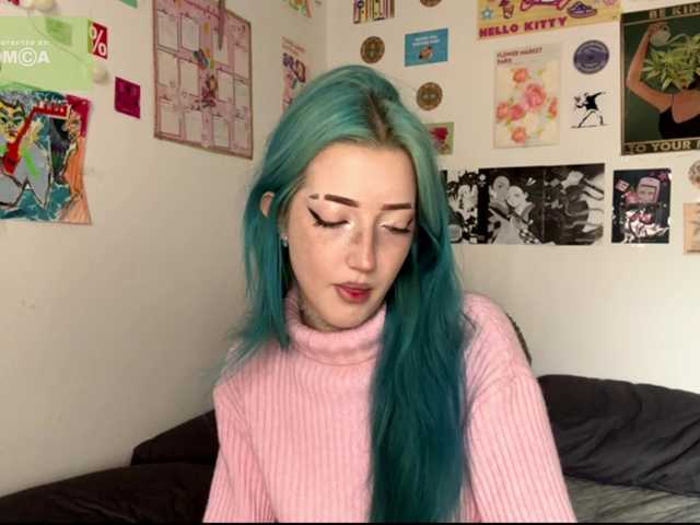 karolinawild live cam on BongaCams