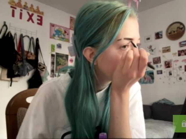 karolinawild live cam on BongaCams