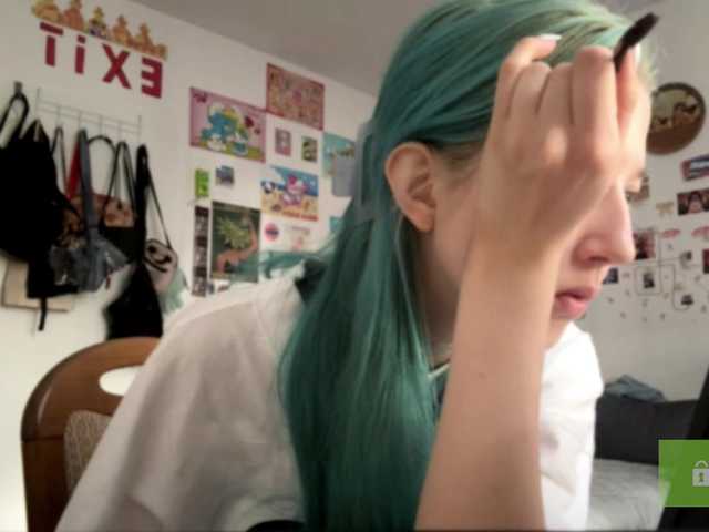 karolinawild live cam on BongaCams