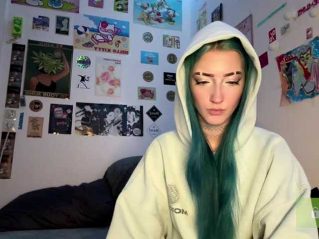karolinawild live cam on BongaCams