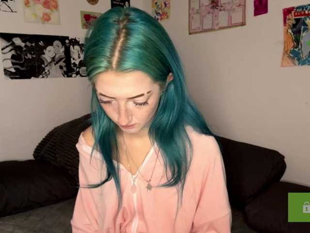 karolinawild live cam on BongaCams