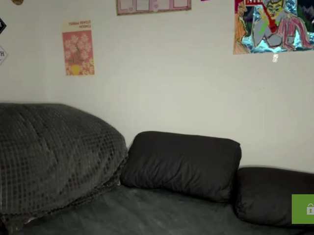 karolinawild live cam on BongaCams