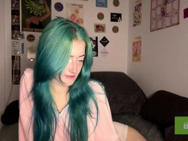 karolinawild live cam on BongaCams