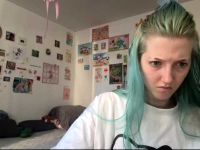 karolinawild live cam on BongaCams