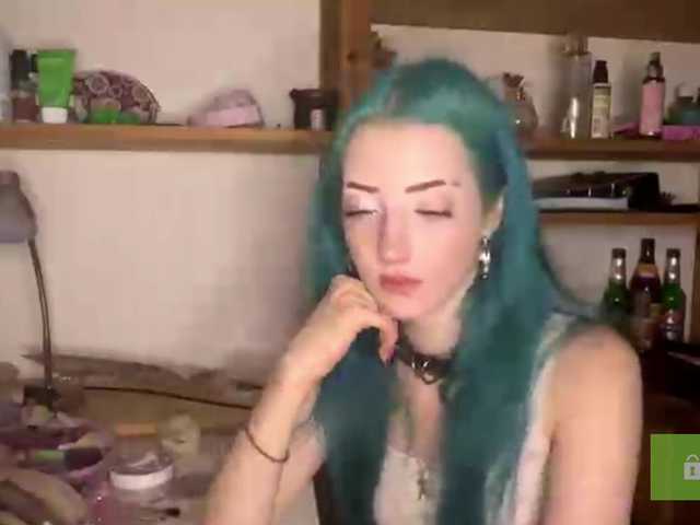 karolinawild live cam on BongaCams