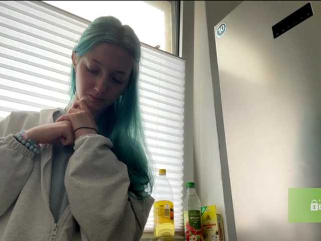 karolinawild live cam on BongaCams