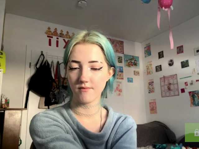 karolinawild live cam on BongaCams