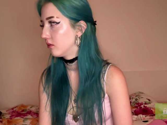 karolinawild live cam on BongaCams