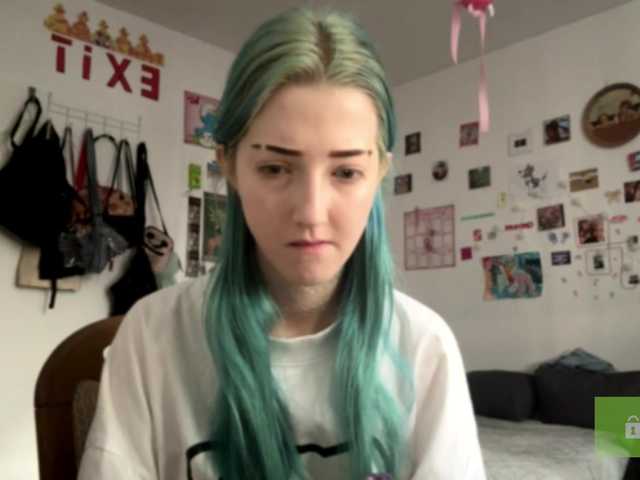 karolinawild live cam on BongaCams