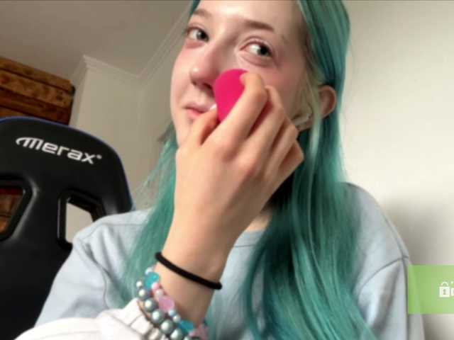karolinawild live cam on BongaCams