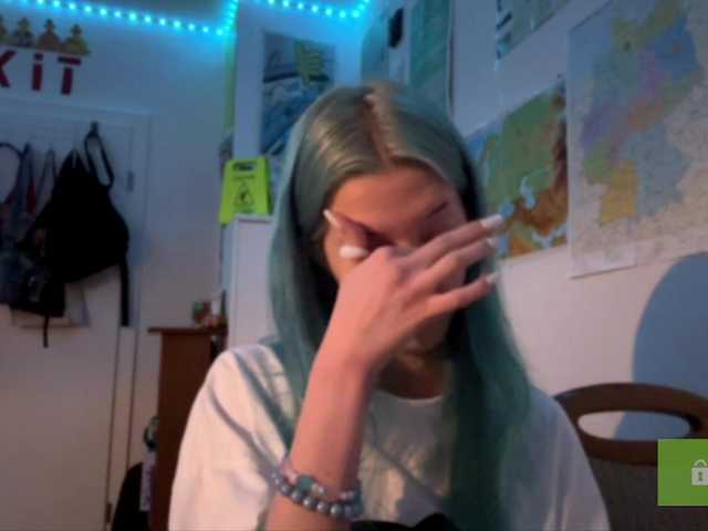 karolinawild live cam on BongaCams
