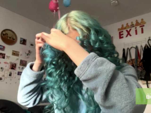 karolinawild live cam on BongaCams
