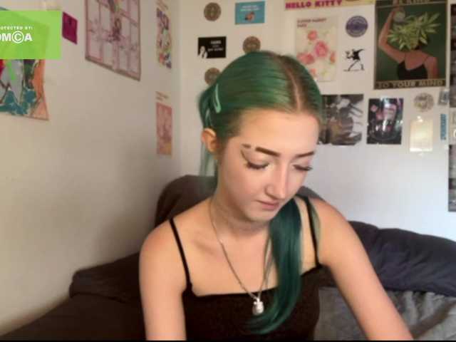 karolinawild live cam on BongaCams