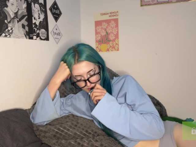 karolinawild live cam on BongaCams