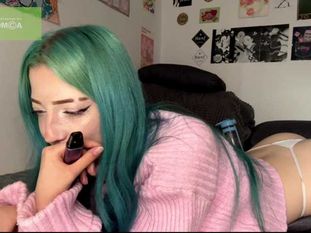 karolinawild live cam on BongaCams