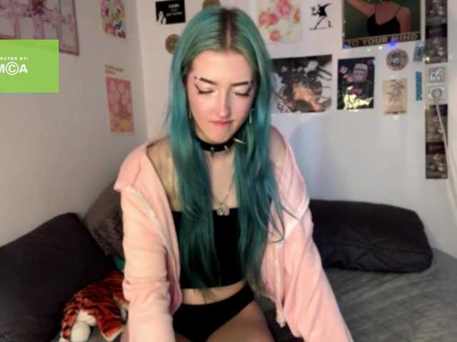 karolinawild live cam on BongaCams