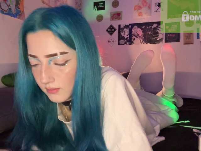 karolinawild live cam on BongaCams