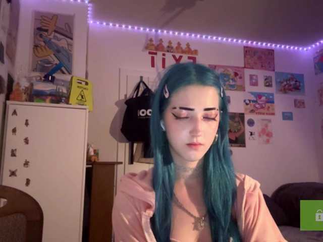 karolinawild live cam on BongaCams