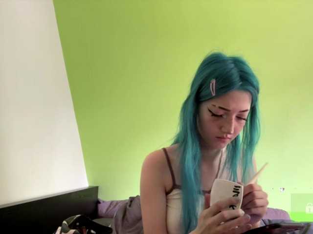 karolinawild live cam on BongaCams