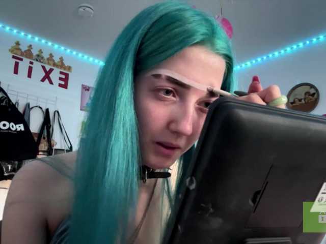 karolinawild live cam on BongaCams