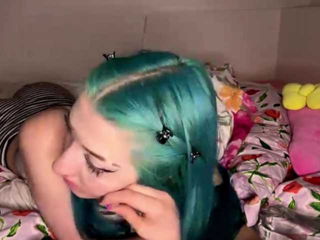 karolinawild live cam on BongaCams