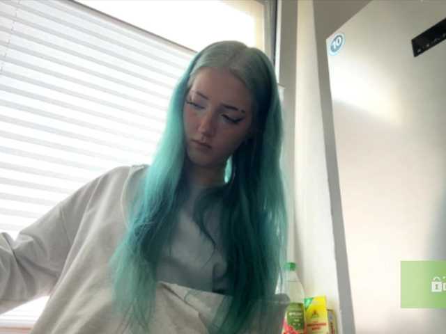 karolinawild live cam on BongaCams