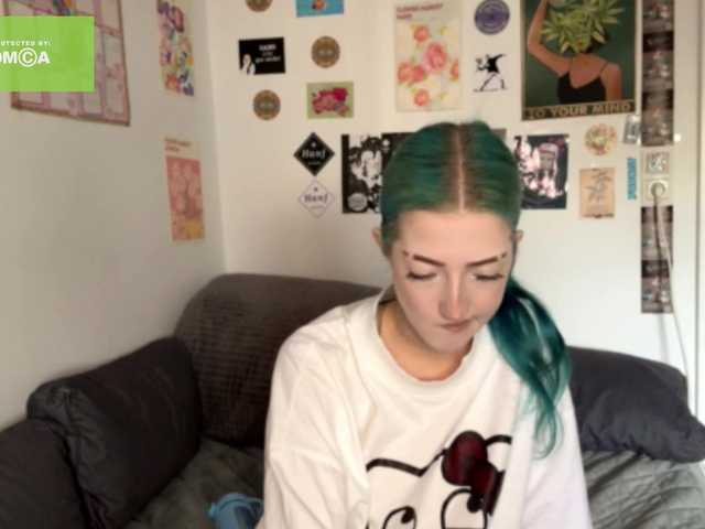 karolinawild live cam on BongaCams