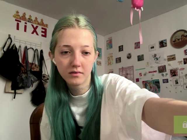 karolinawild live cam on BongaCams