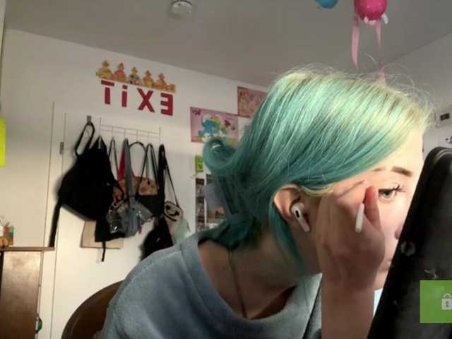 karolinawild live cam on BongaCams