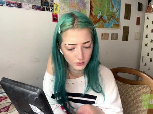 karolinawild live cam on BongaCams