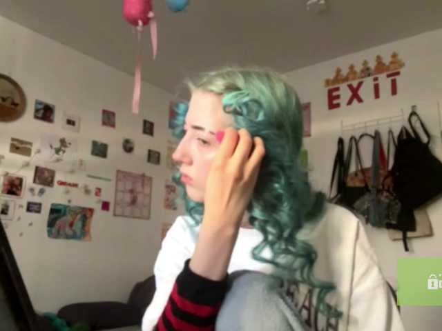 karolinawild live cam on BongaCams