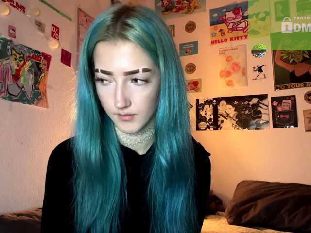 karolinawild live cam on BongaCams