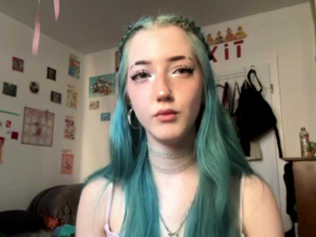 karolinawild live cam on BongaCams