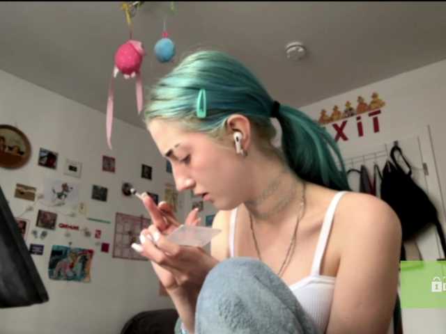 karolinawild live cam on BongaCams