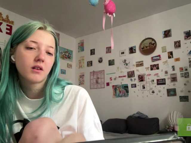 karolinawild live cam on BongaCams